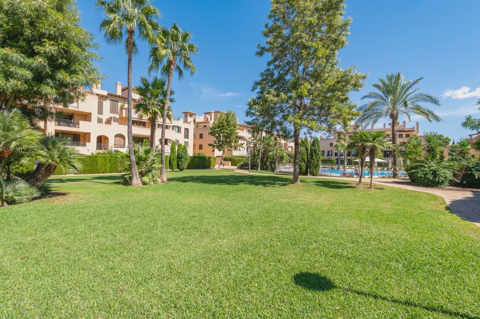 1 sovrum Lägenhet till salu i Llucmajor med pool garage - 215 128 € (Ref: 10094856)