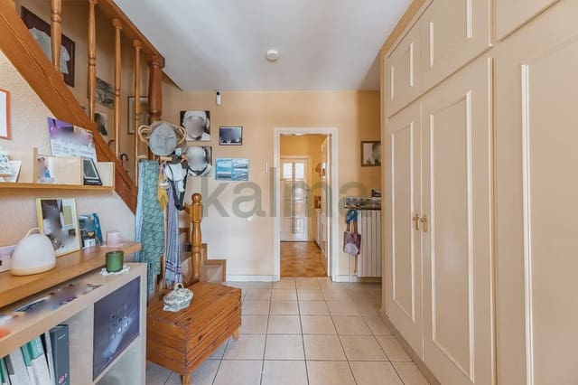 3 camera da letto Villa in vendita in Canovelles con piscina garage - 470.000 € (Rif: 10099047)