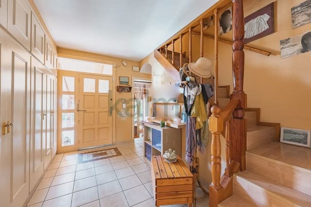 3 camera da letto Villa in vendita in Canovelles con piscina garage - 470.000 € (Rif: 10099047)
