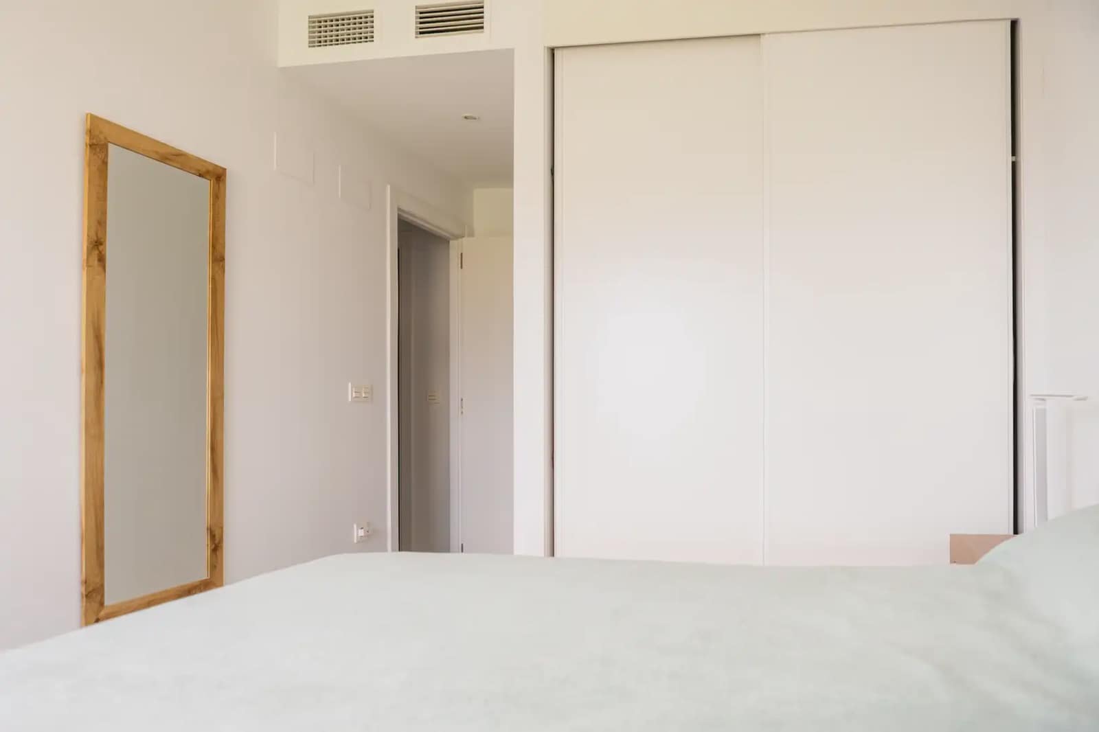 2 bedroom Flat for sale in Velez-Malaga with pool garage - € 230,000 (Ref: 10130215)