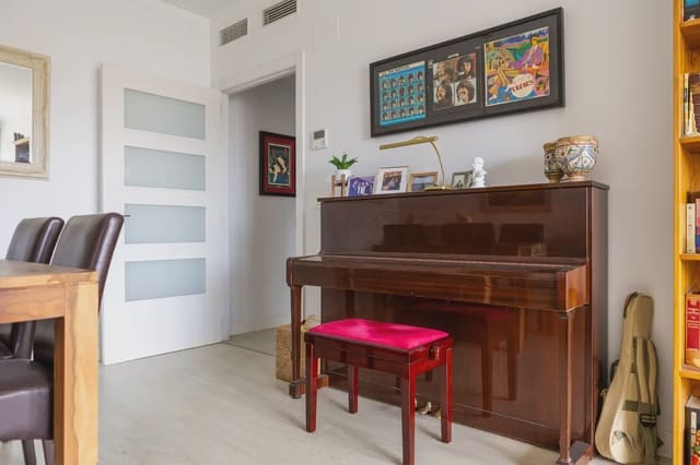 2 soveværelse Lejlighed til salg i Vélez-Málaga med swimmingpool garage - € 230.000 (Ref: 10130215)