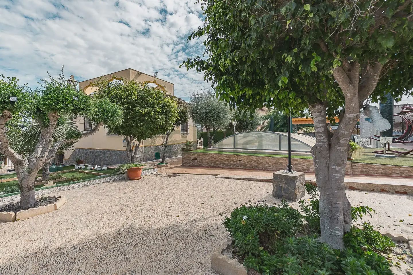 5 camera da letto Villa in vendita in Almoradi con piscina garage - 324.525 € (Rif: 10130678)