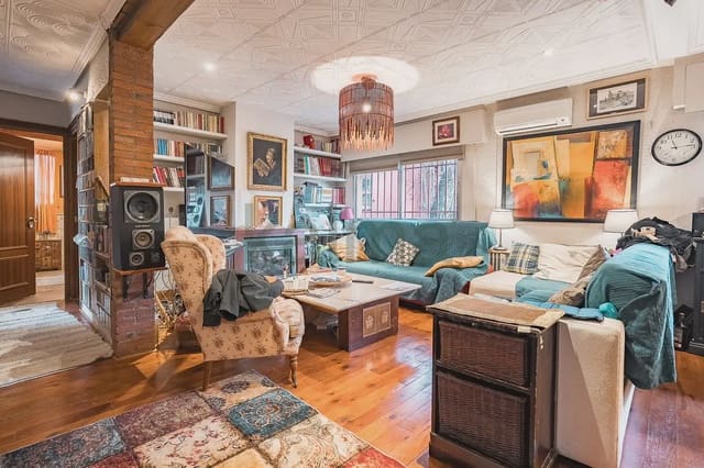 5 chambre Villa/Maison à vendre à Móstoles avec piscine garage - 385 692 € (Ref: 10130909)