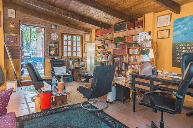 5 chambre Villa/Maison à vendre à Móstoles avec piscine garage - 385 692 € (Ref: 10130909)