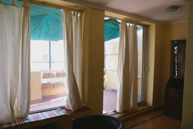 2 soveværelse Lejlighed til salg i Los Remedios, Sevilla by - € 147.839 (Ref: 10136349)
