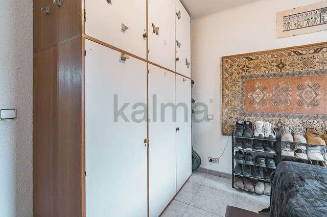 2 soveværelse Penthouse til salg i El Baix Guinardó, Barcelona by - € 50.771 (Ref: 10136749)