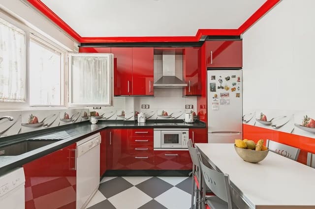 3 slaapkamer Flat te koop in Colonia Madrid, Benidorm - € 156.159 (Ref: 10144859)