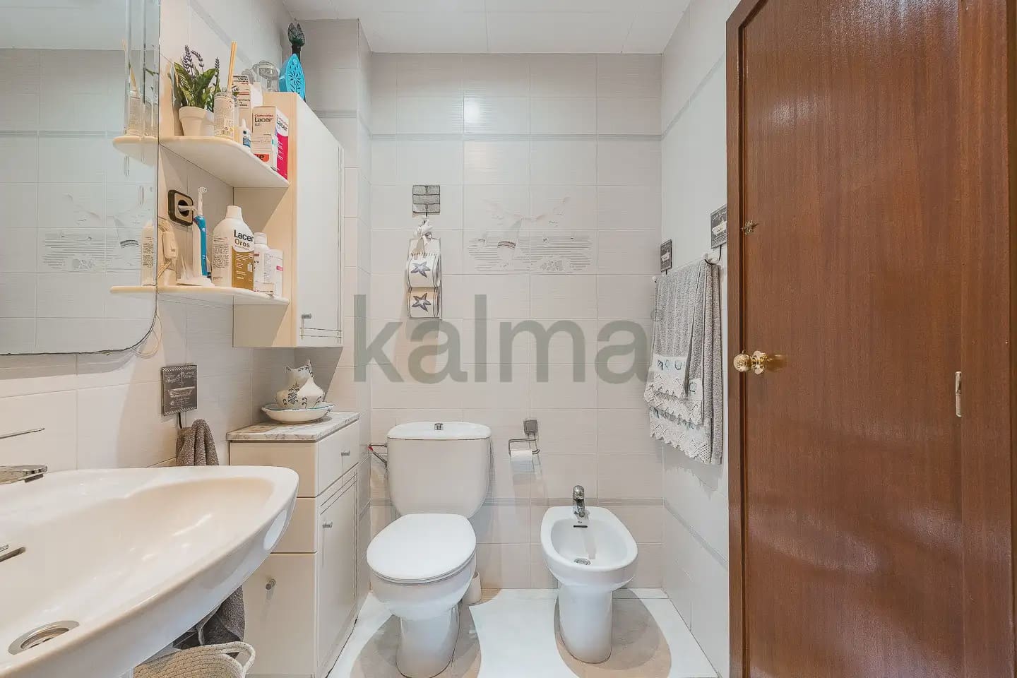 4 makuuhuone Asunto myytävänä paikassa L'Hospitalet de Llobregat mukana 
autotalli - 282 133 € (Ref: 10145231)
