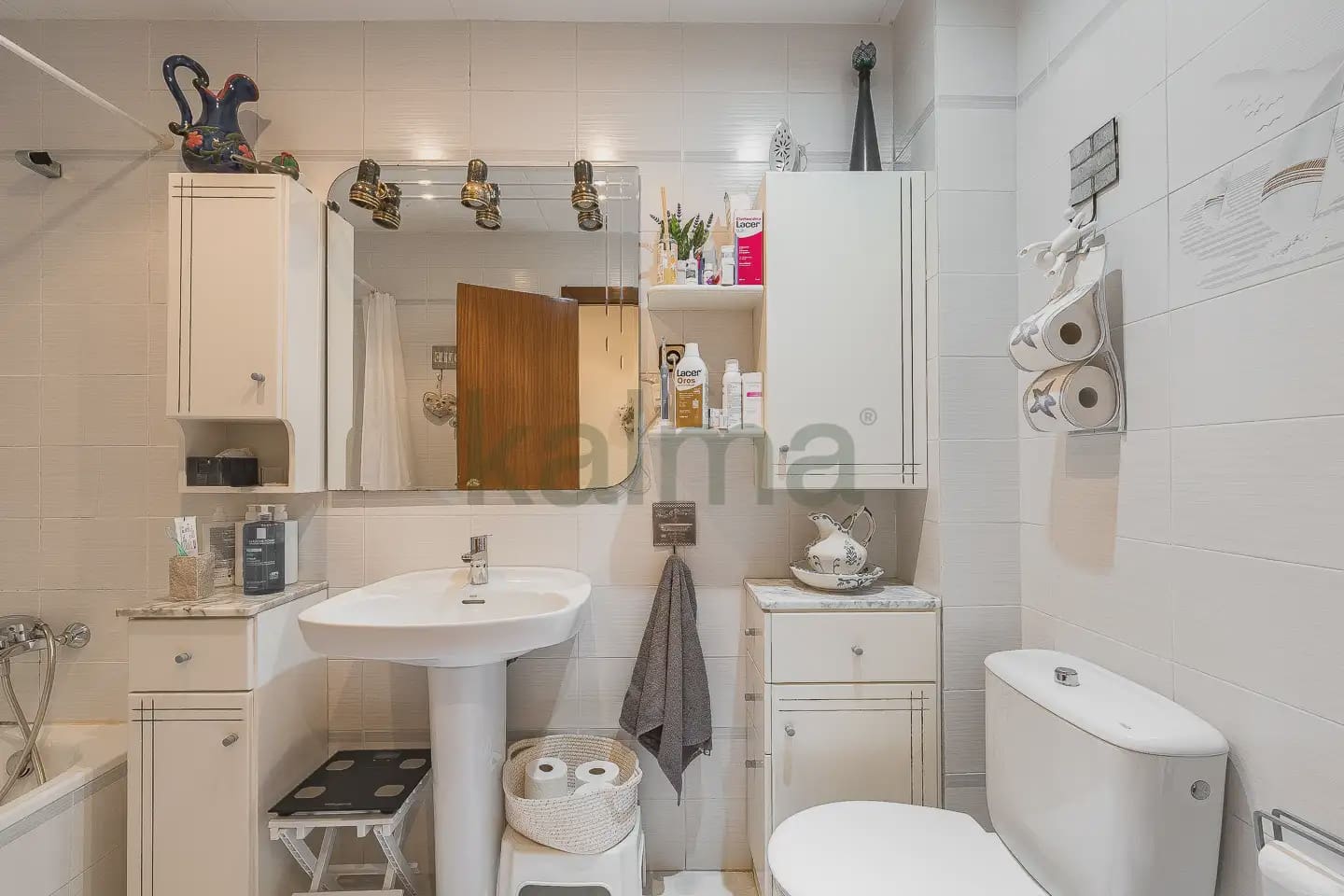4 makuuhuone Asunto myytävänä paikassa L'Hospitalet de Llobregat mukana 
autotalli - 282 133 € (Ref: 10145231)