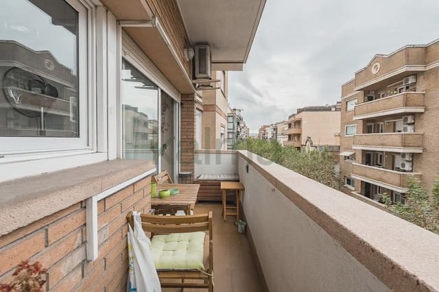 4 makuuhuone Asunto myytävänä paikassa L'Hospitalet de Llobregat mukana 
autotalli - 282 133 € (Ref: 10145231)