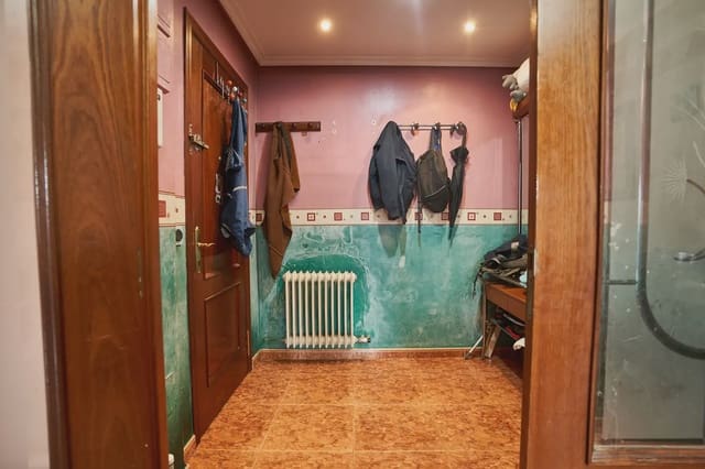 3 bedroom Flat for sale in Valladolid city - € 141,523 (Ref: 10147413)