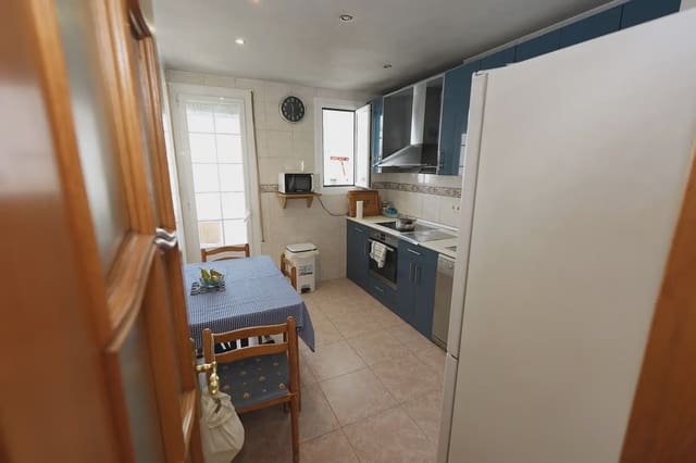 4 soveværelse Lejlighed til salg i Pamplona / Iruña - € 383.705 (Ref: 10156055)
