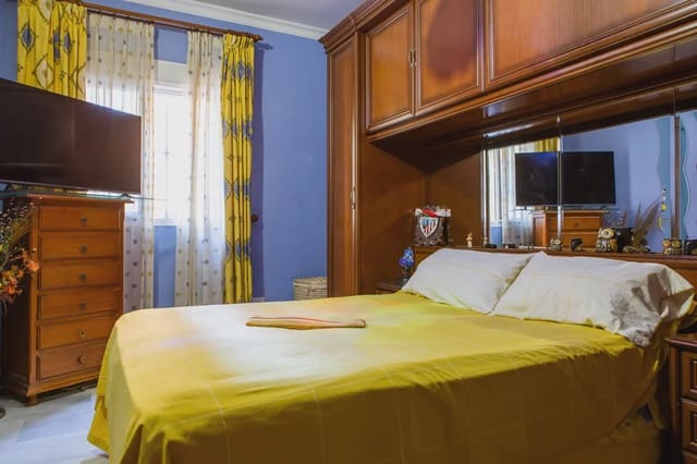 2 chambre Appartement à vendre à Centro ciudad, Fuengirola - 109 184 € (Ref: 10159849)