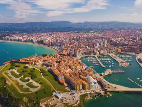 3 bedroom Flat for sale in Gijón - € 90,000 (Ref: 10179551)