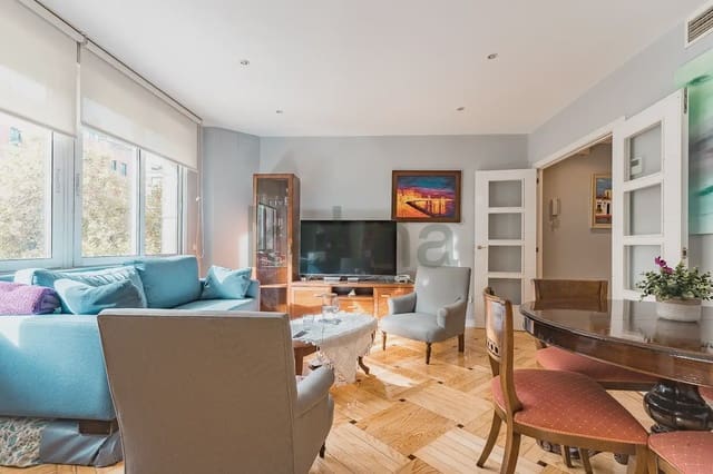 4 soveværelse Lejlighed til salg i Vallehermoso, Madrid by - € 831.463 (Ref: 10181739)