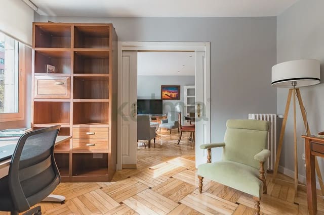 4 soveværelse Lejlighed til salg i Vallehermoso, Madrid by - € 831.463 (Ref: 10181739)