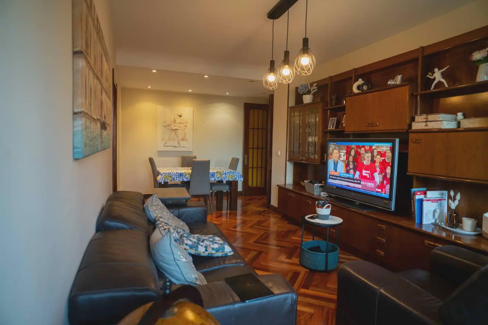 4 bedroom Flat for sale in Bilbao - € 285,356 (Ref: 10183306)