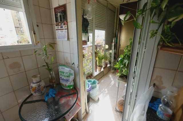 3 Zimmer Wohnung zu verkaufen in Bda. Pino Montano, Sevilla Stadt - 109.752 € (Ref: 10186239)