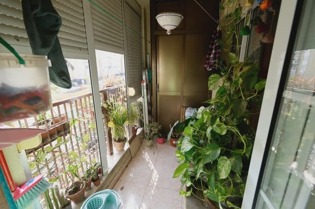 3 Zimmer Wohnung zu verkaufen in Bda. Pino Montano, Sevilla Stadt - 109.752 € (Ref: 10186239)