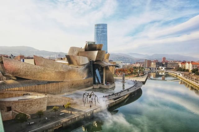 3 bedroom Flat for sale in Bilbao - € 161,075 (Ref: 9981090)