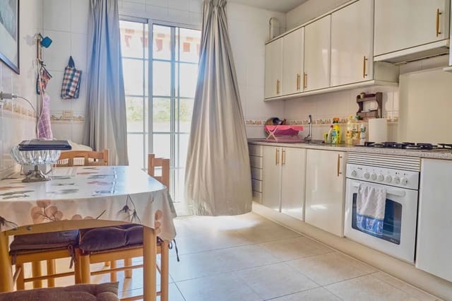 2 soveværelse Lejlighed til salg i Piedras Redondas - Torrecárdenas, Almería by - € 70.730 (Ref: 9981093)
