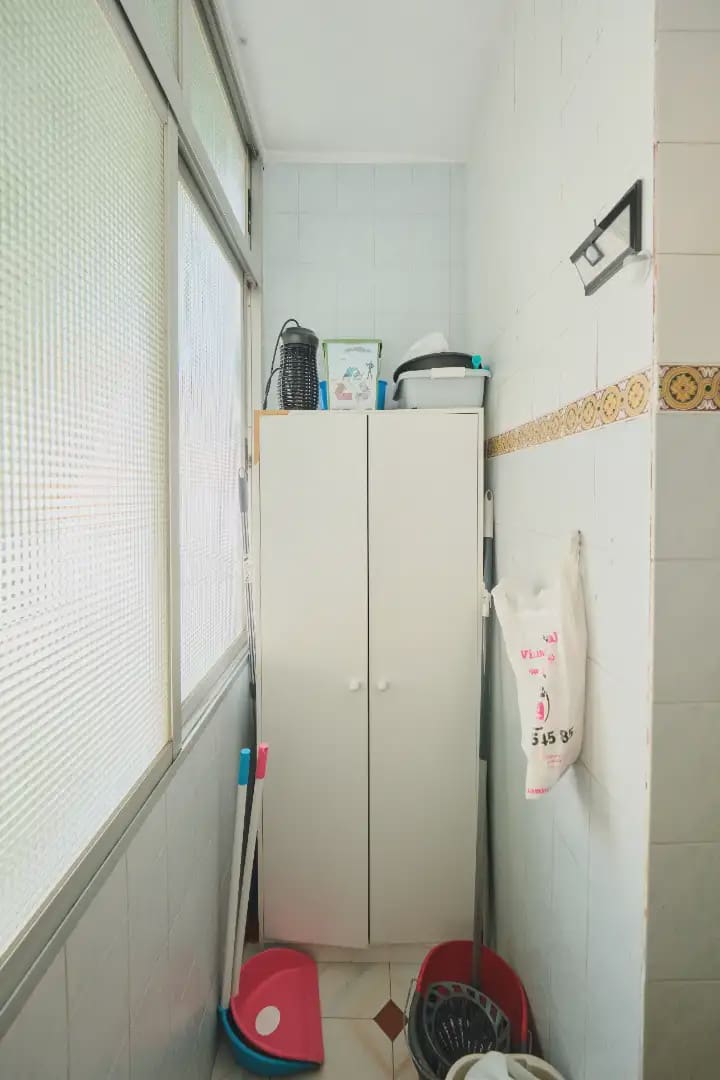 Piso de 3 habitaciones en Granada ciudad en venta - 122.604 € (Ref: 9981095)