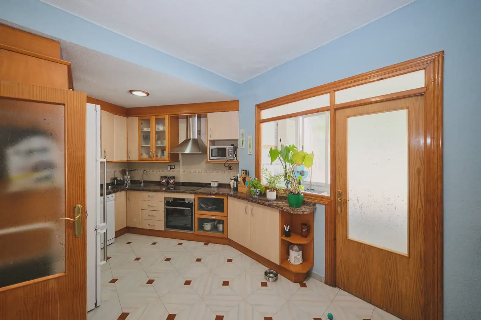 Piso de 3 habitaciones en Granada ciudad en venta - 122.604 € (Ref: 9981095)
