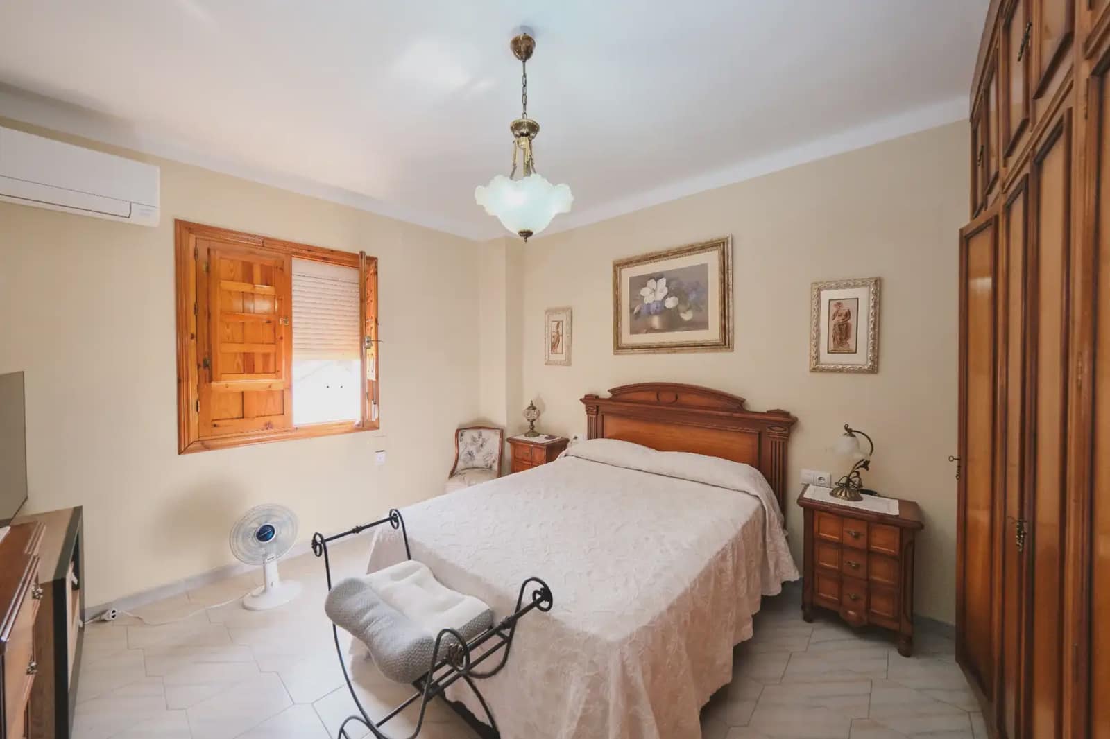 Piso de 3 habitaciones en Granada ciudad en venta - 122.604 € (Ref: 9981095)