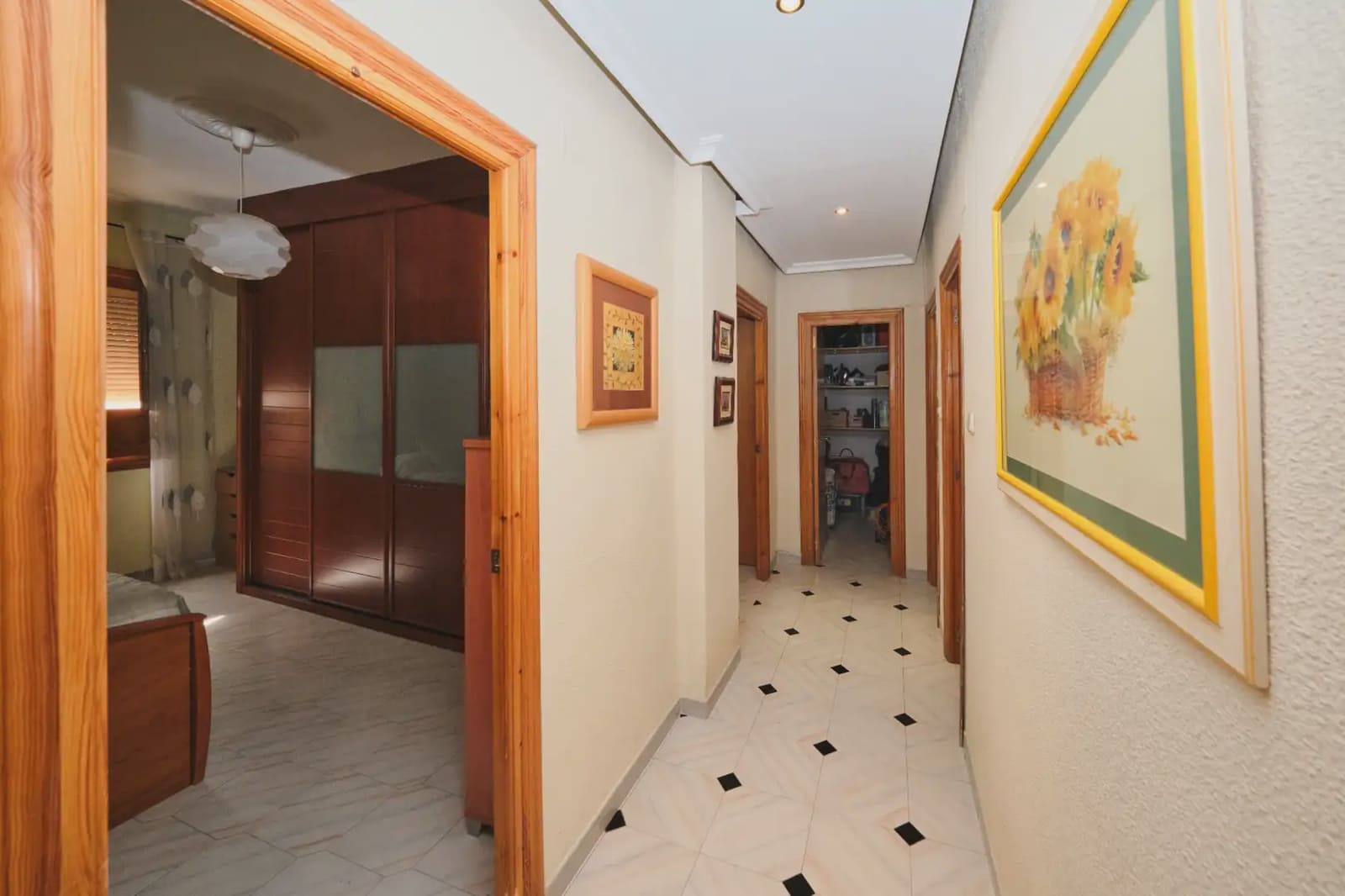 Piso de 3 habitaciones en Granada ciudad en venta - 122.604 € (Ref: 9981095)
