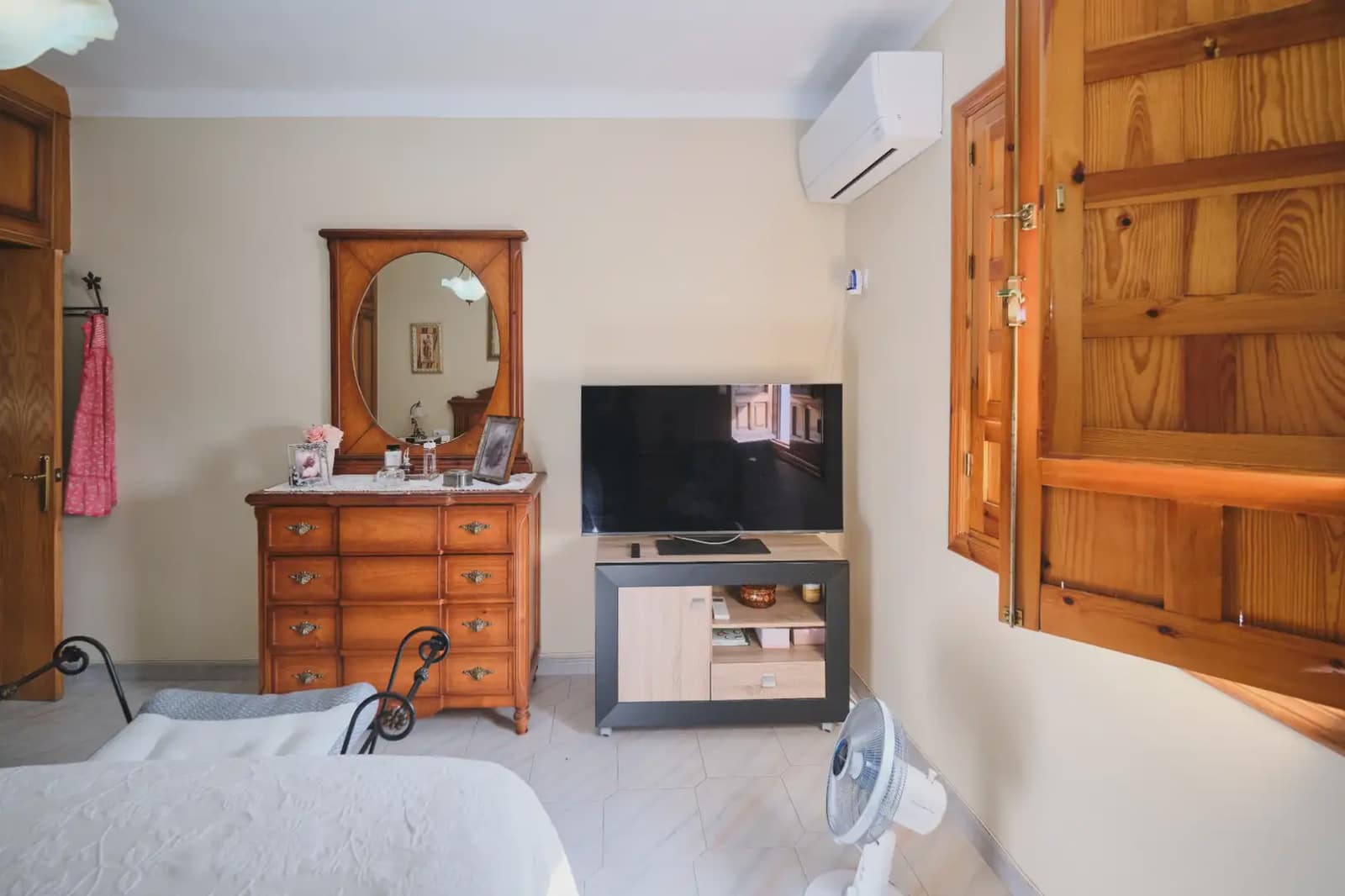 Piso de 3 habitaciones en Granada ciudad en venta - 122.604 € (Ref: 9981095)