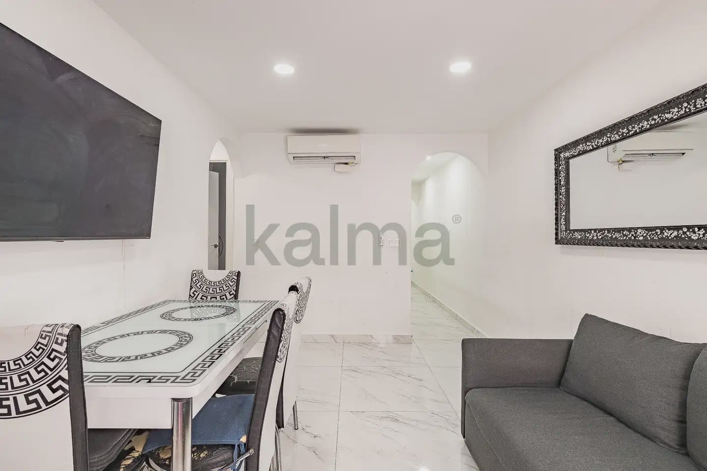 Piso de 3 habitaciones en Santa Coloma de Gramenet en venta - 99.500 € (Ref: 9981097)