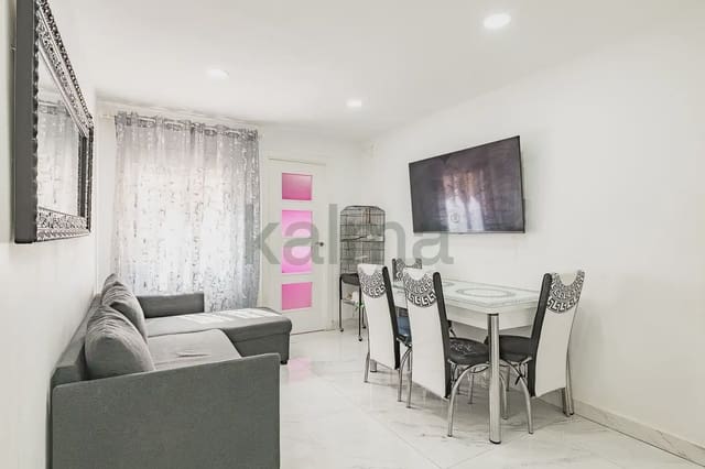 Piso de 3 habitaciones en Santa Coloma de Gramenet en venta - 99.500 € (Ref: 9981097)