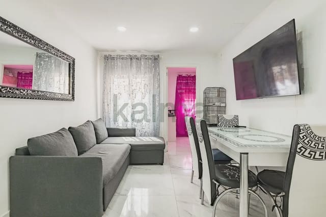 Piso de 3 habitaciones en Santa Coloma de Gramenet en venta - 99.500 € (Ref: 9981097)