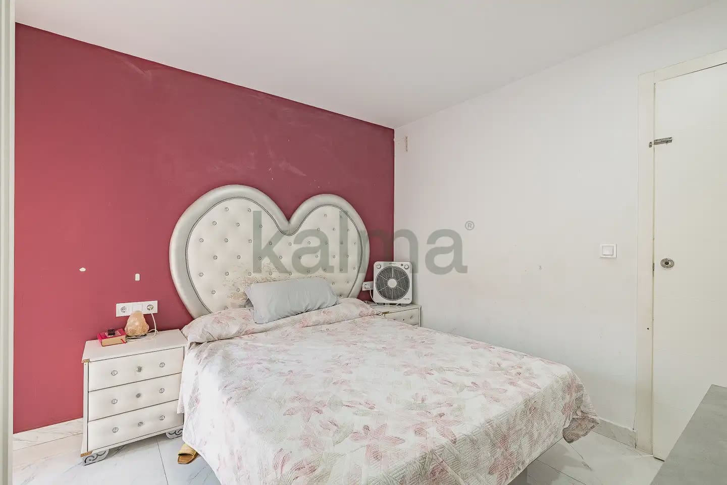 Piso de 3 habitaciones en Santa Coloma de Gramenet en venta - 99.500 € (Ref: 9981097)