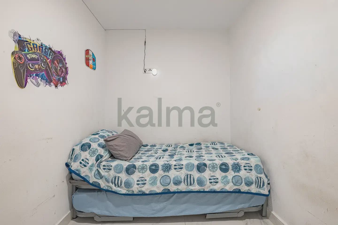 Piso de 3 habitaciones en Santa Coloma de Gramenet en venta - 99.500 € (Ref: 9981097)