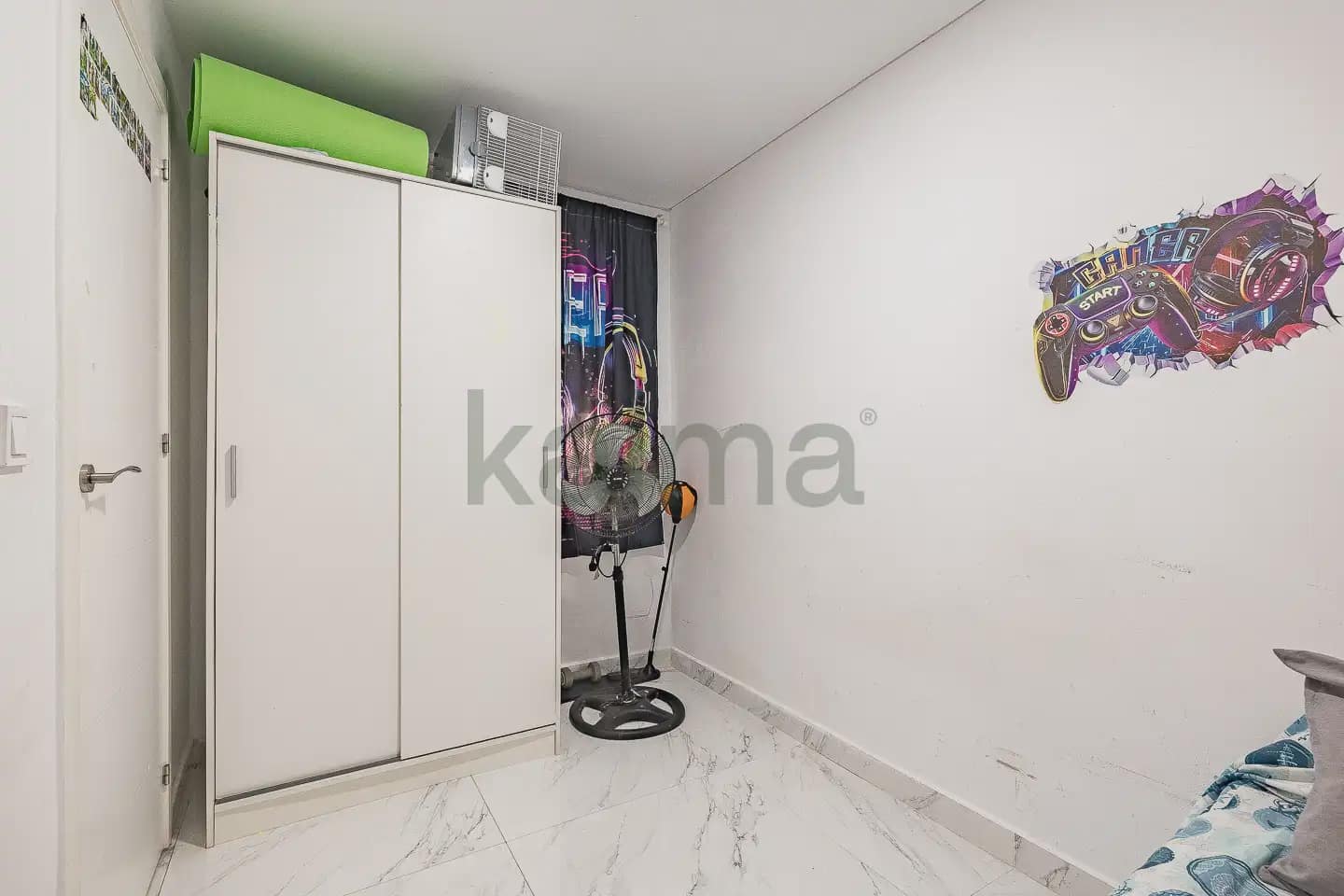 Piso de 3 habitaciones en Santa Coloma de Gramenet en venta - 99.500 € (Ref: 9981097)