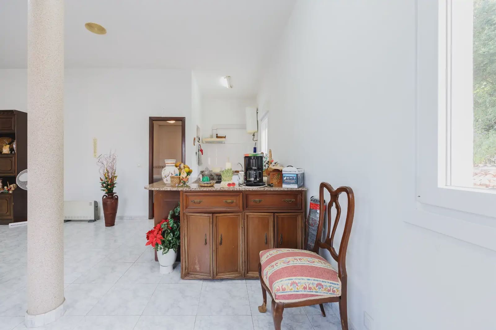 9 bedroom Villa for sale in Vigo with garage - € 382,438 (Ref: 9981100)