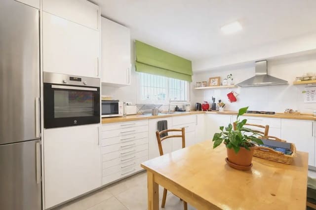 3 bedroom Apartment for sale in Sant Pere de Ribes with garage - € 331,500 (Ref: 9981102)