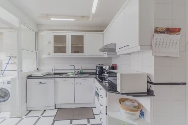 3 bedroom Flat for sale in A Coruña city - € 103,633 (Ref: 9981103)
