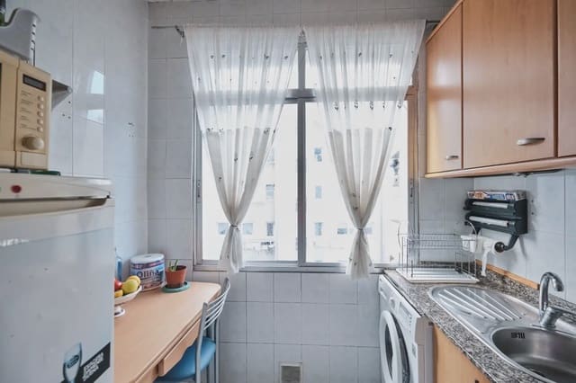 2 Zimmer Wohnung zu verkaufen in A Coruña Stadt - 99.939 € (Ref: 9981106)