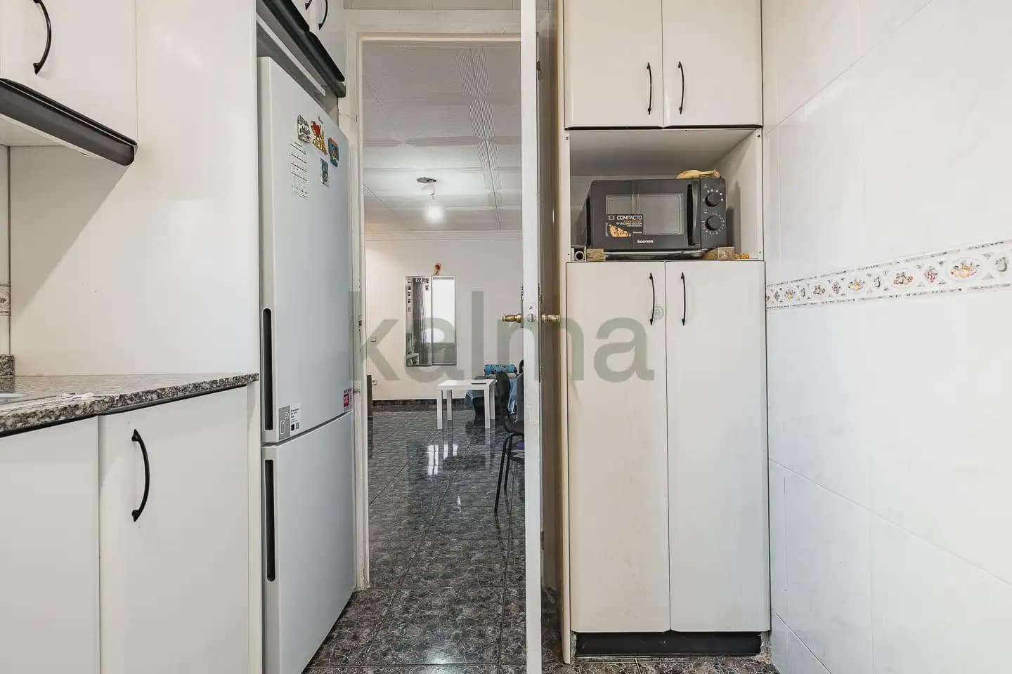 2 slaapkamer Flat te koop in Badalona - € 70.050 (Ref: 9981107)