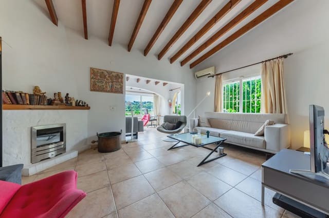 3 soveværelse Villa til salg i Benimeit - Tabaira, Teulada-Moraira med swimmingpool garage - € 580.000 (Ref: 9981109)