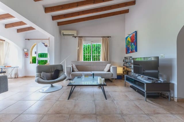 3 soveværelse Villa til salg i Benimeit - Tabaira, Teulada-Moraira med swimmingpool garage - € 580.000 (Ref: 9981109)