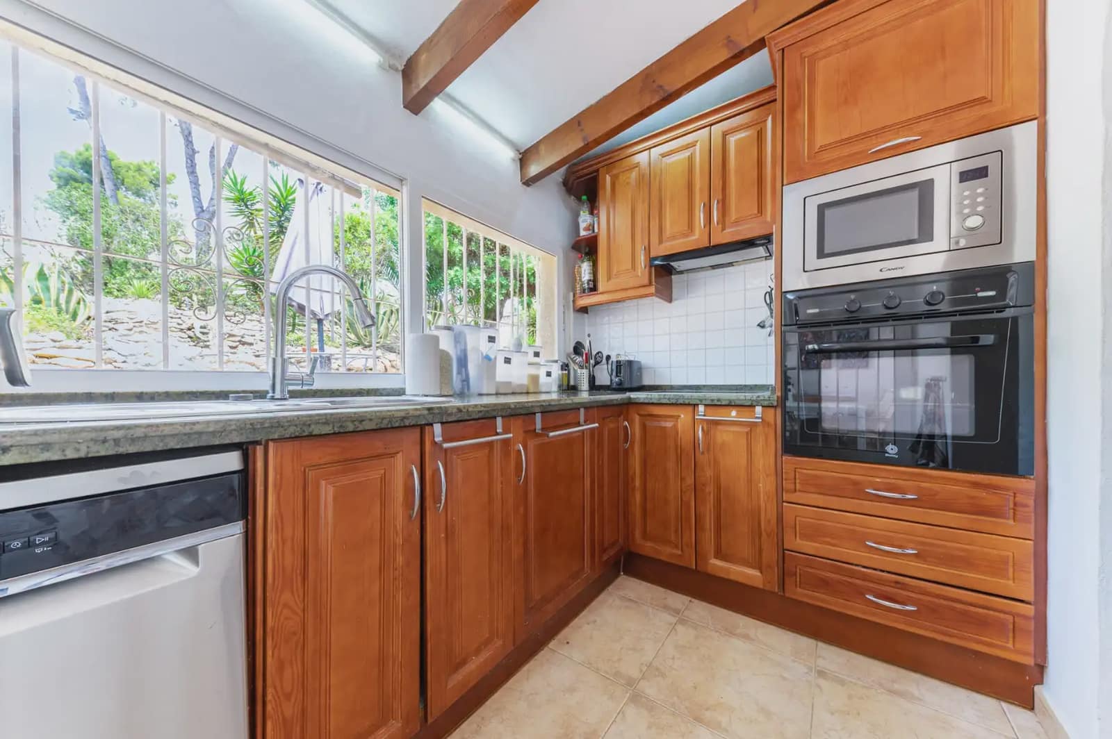 3 soveværelse Villa til salg i Moraira med swimmingpool garage - € 580.000 (Ref: 9981109)