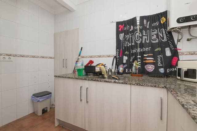 3 soveværelse Lejlighed til salg i Chiclana de la Frontera - € 53.138 (Ref: 9981110)