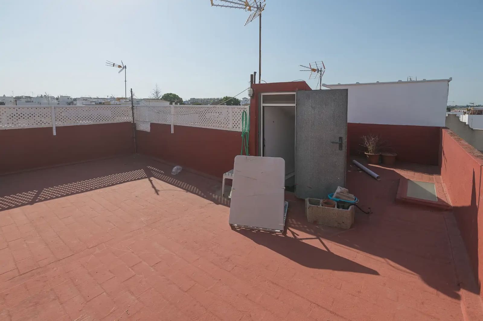 Apartamento de 3 habitaciones en Chiclana de la Frontera en venta - 53.138 € (Ref: 9981110)