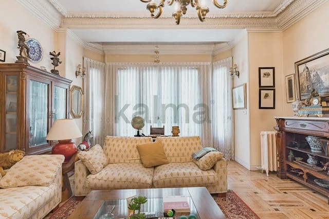 4 soveværelse Lejlighed til salg i Justicia, Madrid by - € 1.221.919 (Ref: 9981113)