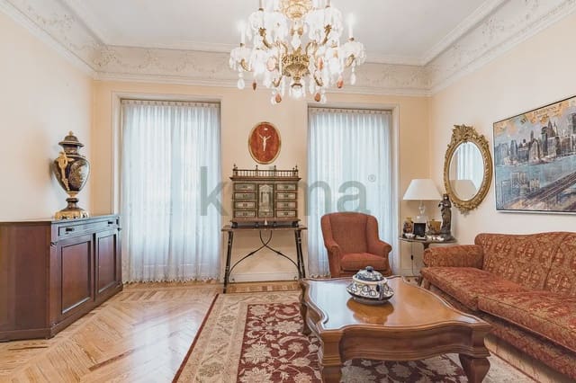4 soveværelse Lejlighed til salg i Justicia, Madrid by - € 1.221.919 (Ref: 9981113)