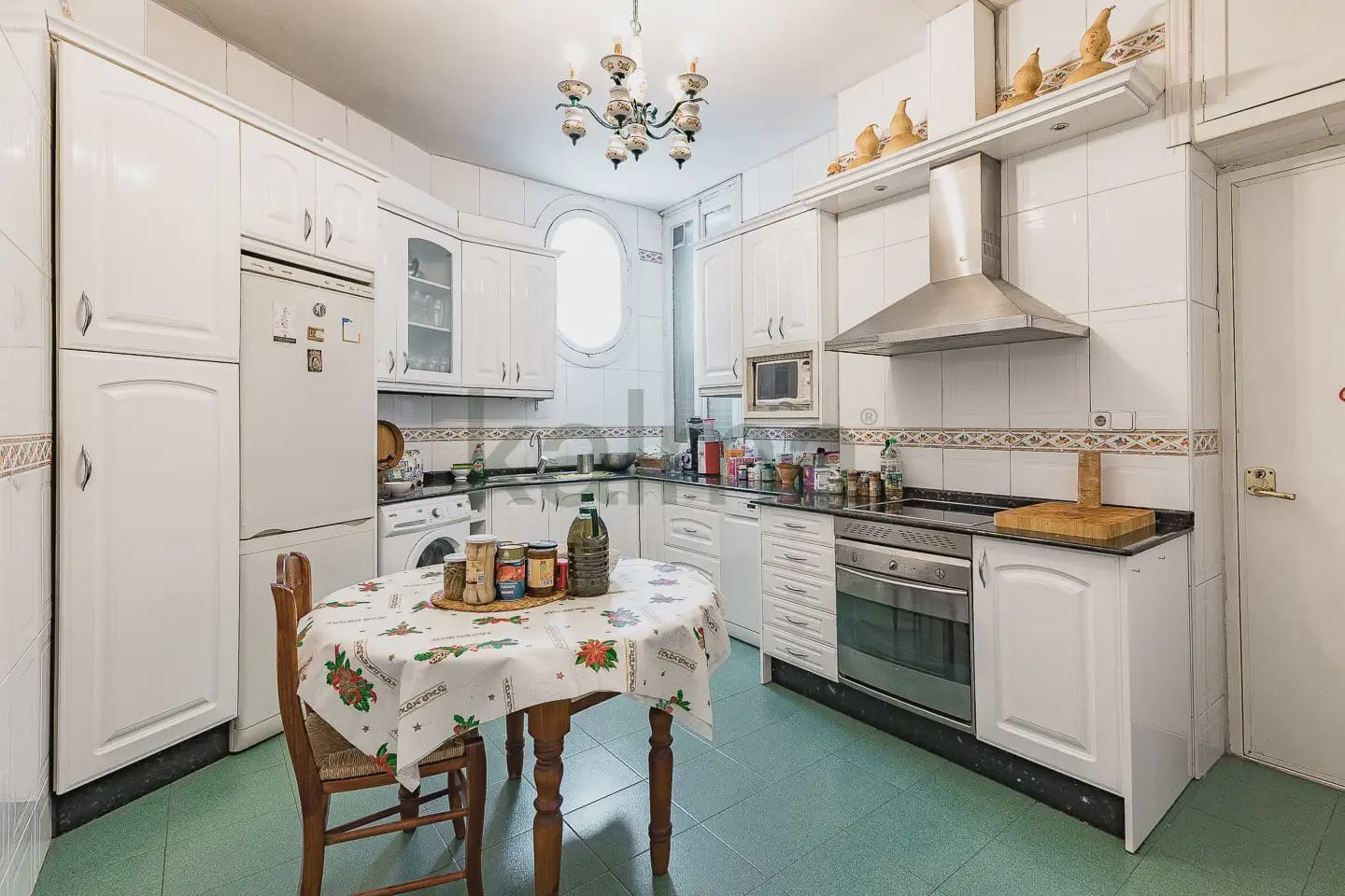 4 soveværelse Lejlighed til salg i Madrid by - € 1.221.919 (Ref: 9981113)