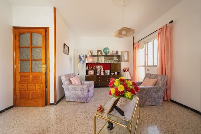 5 Zimmer Haus zu verkaufen in Santa Lucía de Tirajana mit Garage - 302.799 € (Ref: 9981114)